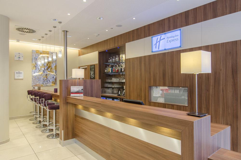 Holiday Inn Express Hamburg - St. Pauli-Messe Екстер'єр фото