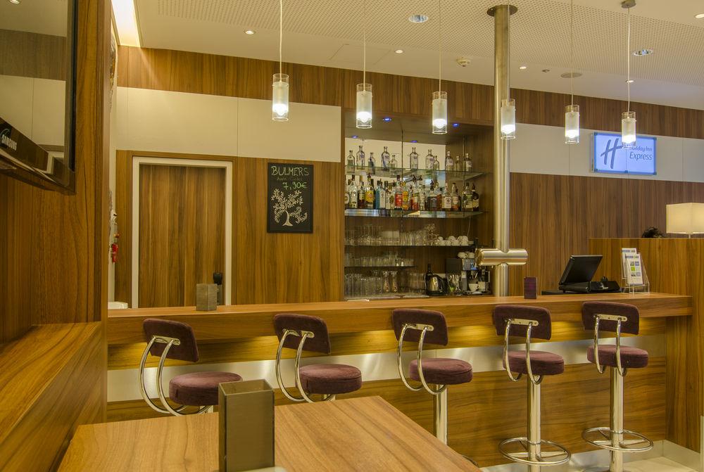 Holiday Inn Express Hamburg - St. Pauli-Messe Екстер'єр фото
