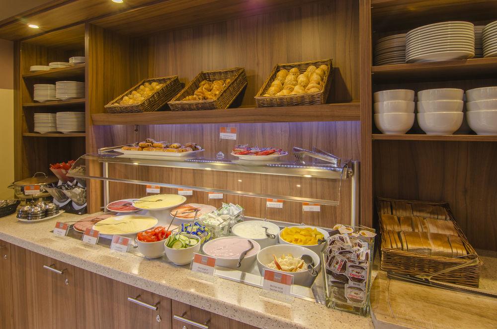 Holiday Inn Express Hamburg - St. Pauli-Messe Екстер'єр фото