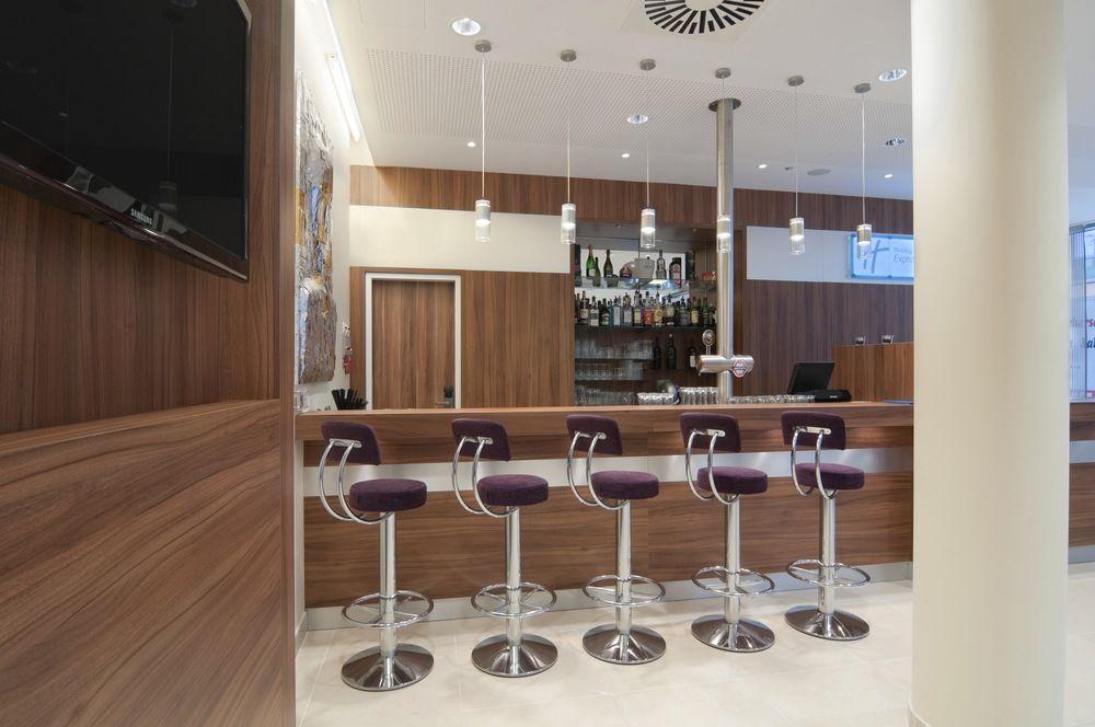 Holiday Inn Express Hamburg - St. Pauli-Messe Екстер'єр фото